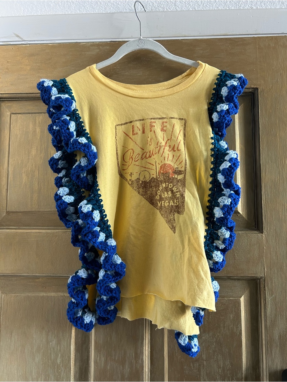 Las Vegas poncho‎ - Picture 3 of 6